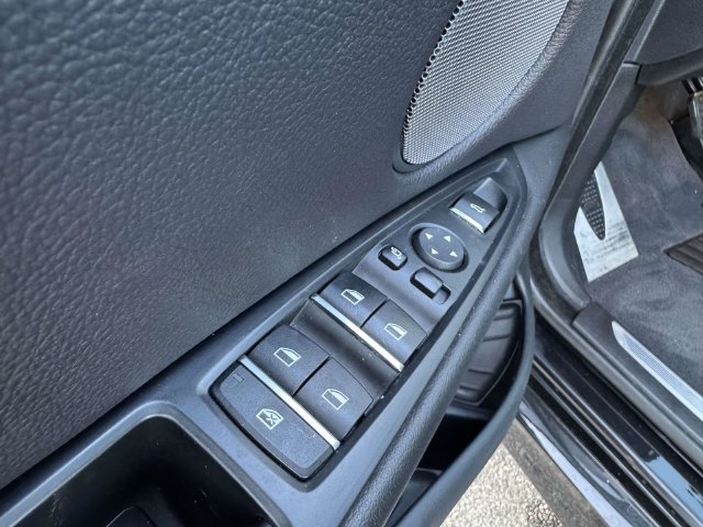 Used 2019 BMW X6 xDrive50i w/ M Sport Package AWD/4WD image 24