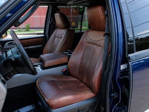Used 2010 Ford Expedition EL 4WD image 37