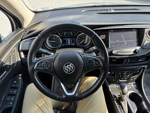 Used 2018 Buick Envision Essence image 9