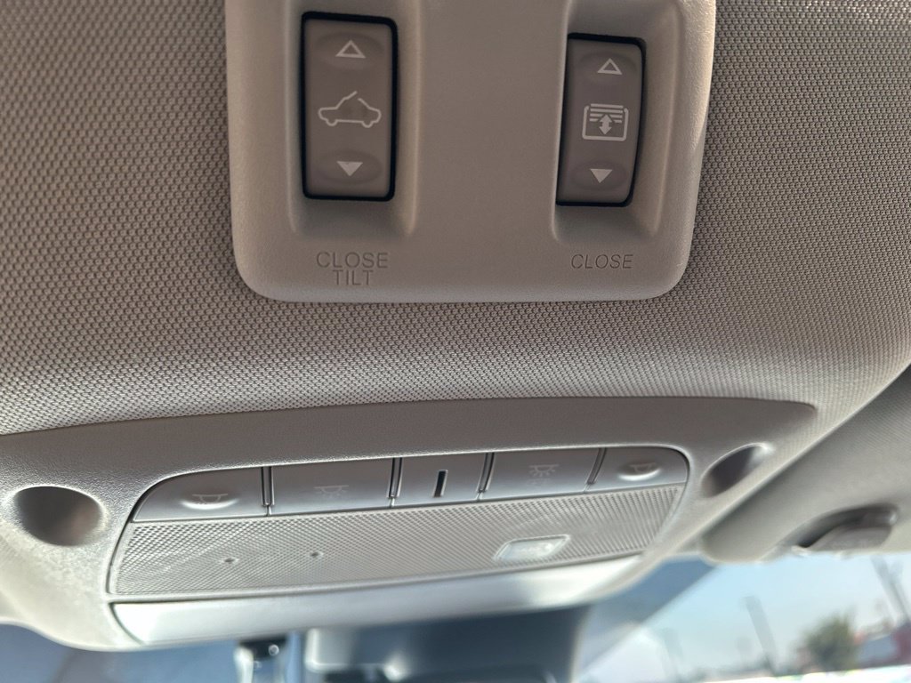 Used 2024 Nissan Murano Platinum w/ Cargo Package AWD/4WD image 17