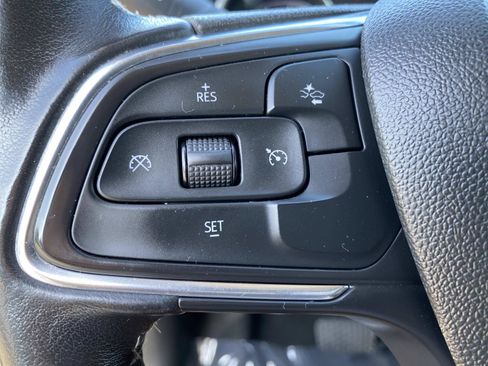 Used 2020 Buick Encore GX Preferred w/ Cold Weather Comfort Package FWD image 16