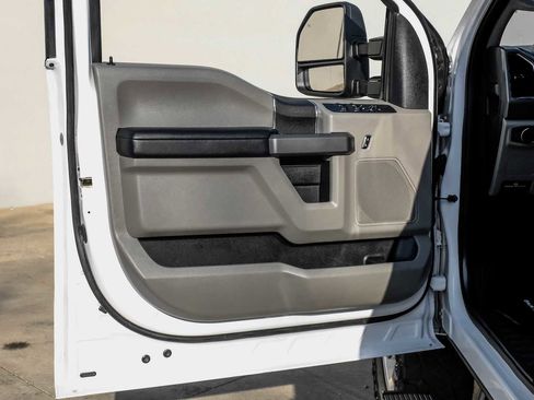 Used 2018 Ford F250 XLT image 41