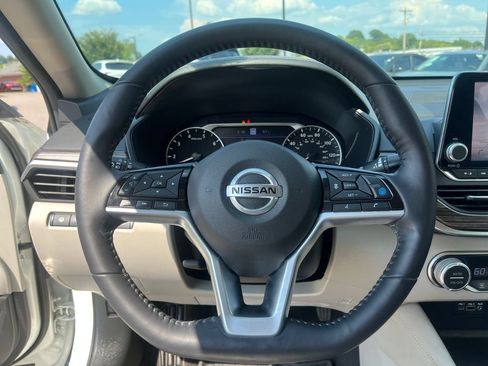 Used 2022 Nissan Altima 2.5 SL FWD image 23