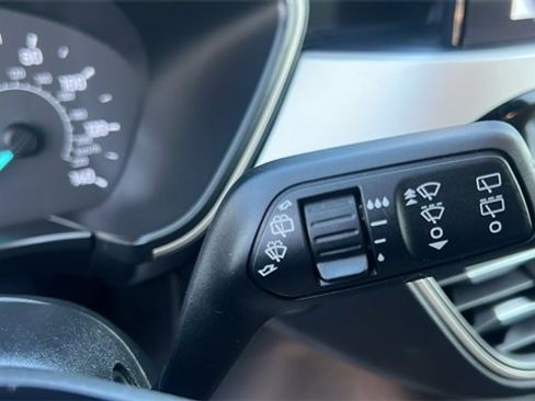 Certified 2022 Ford Escape SE w/ Cold Weather Package image 20