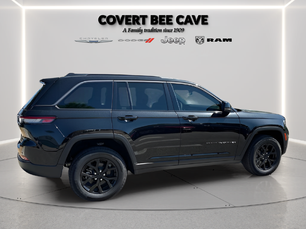 New 2026 Jeep Grand Cherokee Altitude AWD/4WD image 14