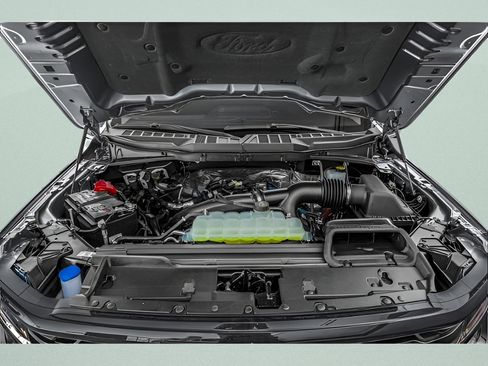 Used 2024 Ford F150 XLT image 43