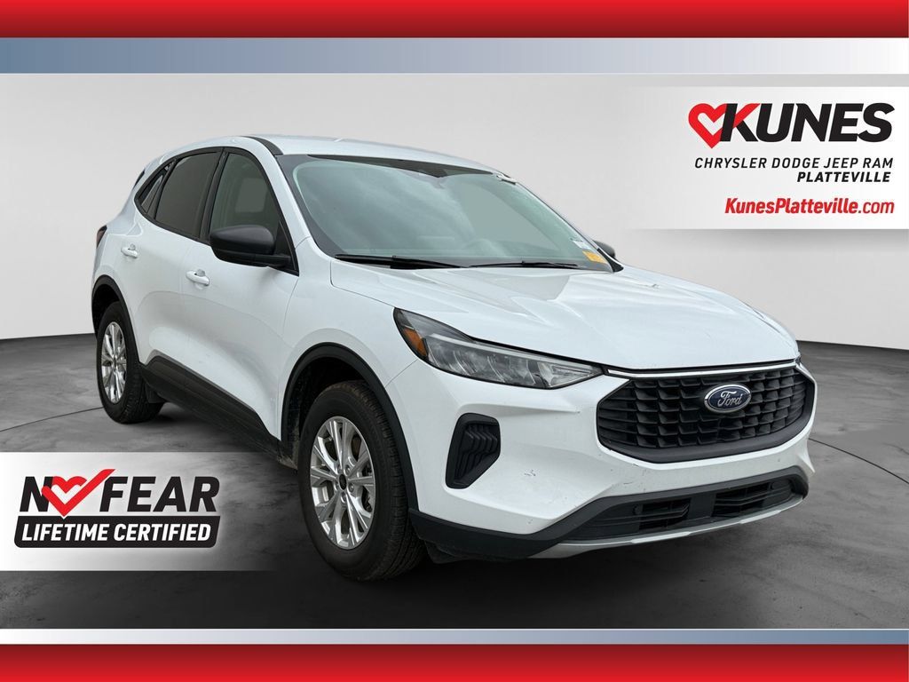 Used 2025 Ford Escape Active AWD/4WD image 1