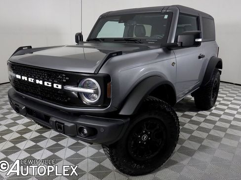 Used 2023 Ford Bronco Wildtrak image 1