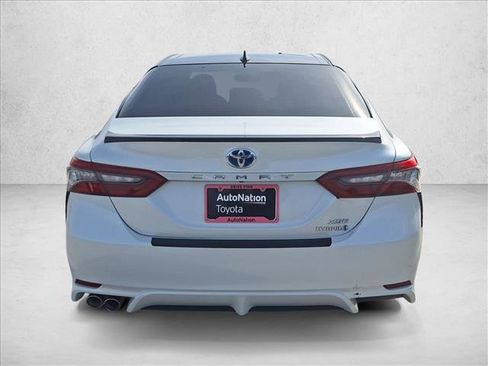 Used 2021 Toyota Camry XSE image 7