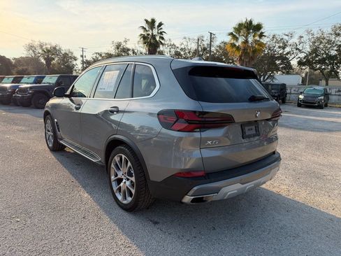 Used 2024 BMW X5 xDrive40i w/ Premium Package image 4