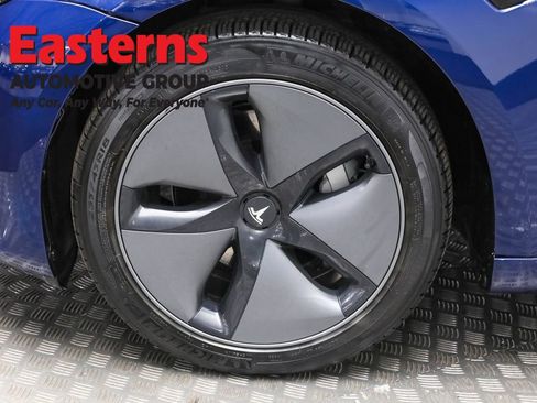 Used 2023 Tesla Model 3 Standard Range image 29