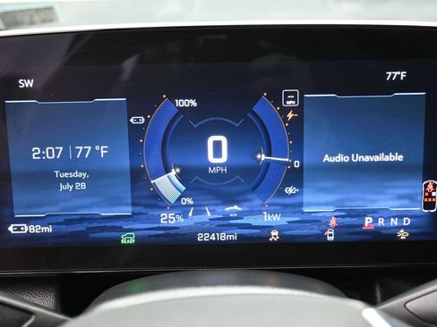 Used 2025 Chevrolet Equinox EV LT w/ Convenience Package AWD/4WD image 19