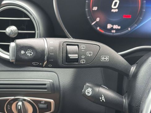 Used 2022 Mercedes-Benz GLC 300 4MATIC w/ AMG Line image 24