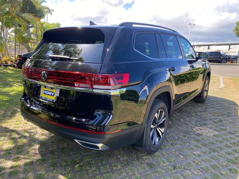 New 2026 Volkswagen Atlas SE image 7