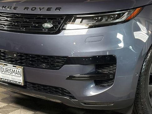 Used 2024 Land Rover Range Rover Sport SE image 3