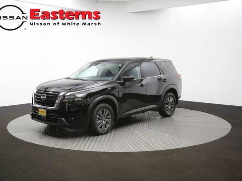 Used 2025 Nissan Pathfinder S image 79