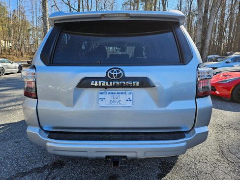 Used 2021 Toyota 4Runner TRD Off-Road Premium image 5
