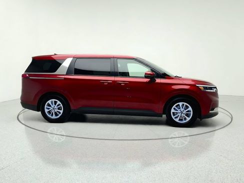 Certified 2023 Kia Carnival LX FWD image 7