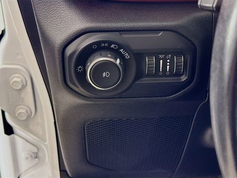 Used 2021 Jeep Wrangler Unlimited Rubicon AWD/4WD image 10
