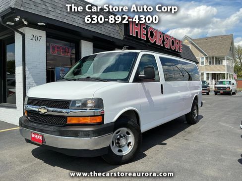 Used 2017 Chevrolet Express 3500 LT w/ LT Preferred Equipment Group RWD image 1