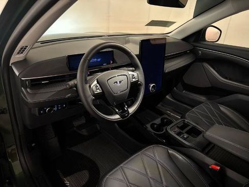 Certified 2025 Ford Mustang Mach-E Select w/ Comfort Package Lite RWD image 4