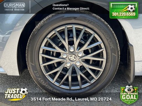Used 2025 Toyota Corolla LE FWD image 5