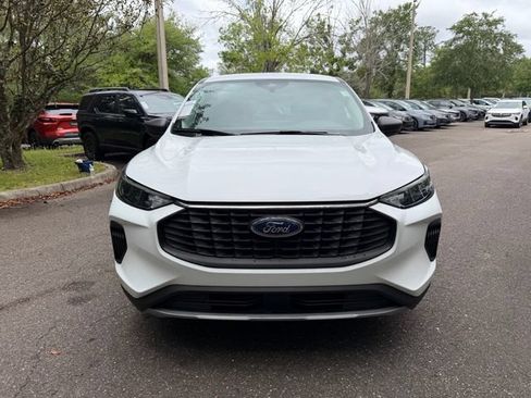 Used 2024 Ford Escape Active w/ Tech Pack #1 FWD image 2