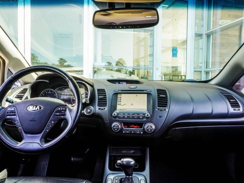 Used 2016 Kia Forte EX w/ EX Premium Technology Package FWD image 5