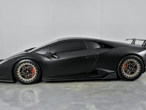 Used 2015 Lamborghini Huracan LP 610-4 image 8