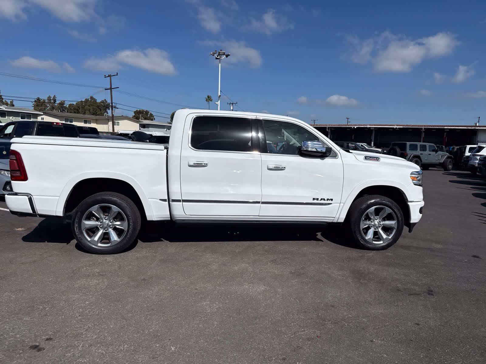 Used 2022 RAM 1500 Limited AWD/4WD image 9