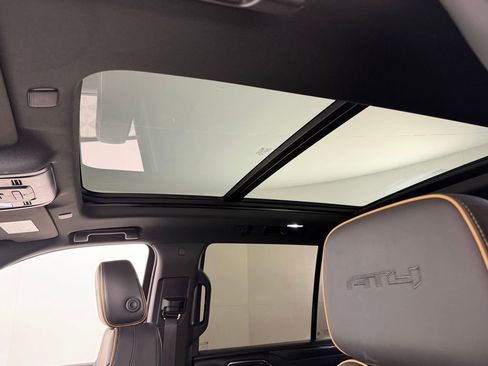 Used 2024 GMC Yukon AT4 w/ AT4 Premium Package image 26