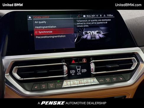 Used 2019 BMW 330i Sedan w/ M Sport Package image 11