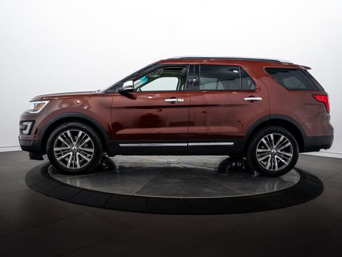 Used 2016 Ford Explorer Platinum AWD/4WD image 6