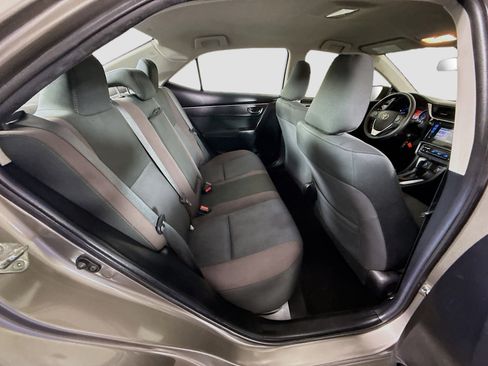 Used 2018 Toyota Corolla LE FWD image 26
