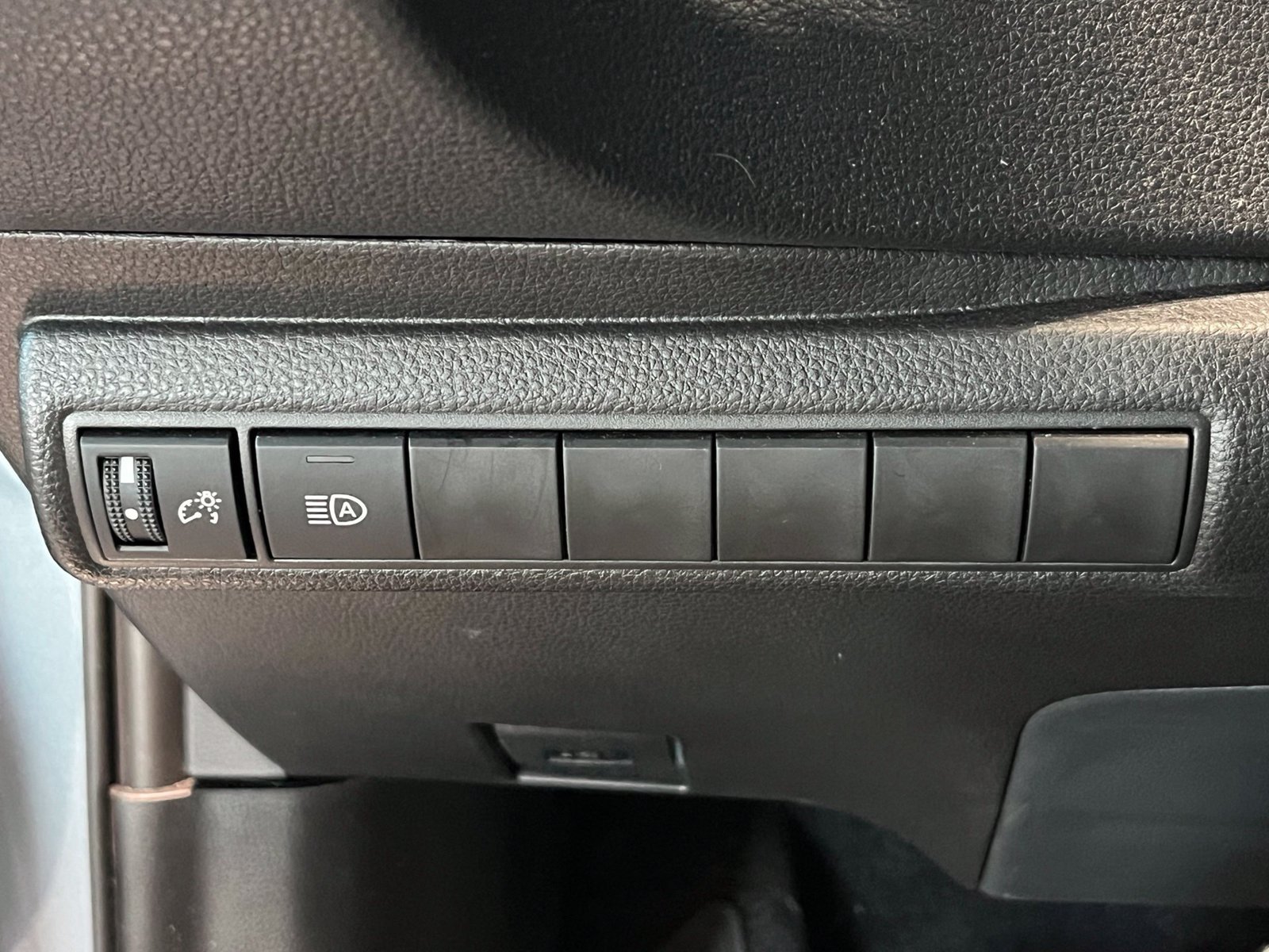 Used 2026 Toyota Corolla XSE FWD image 36