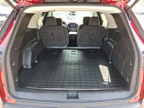 Used 2021 Chevrolet Traverse LT FWD image 27
