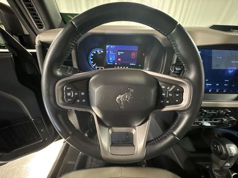 Used 2023 Ford Bronco Wildtrak image 22