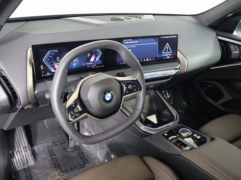 Used 2025 BMW X3 xDrive30i w/ Convenience Package image 7