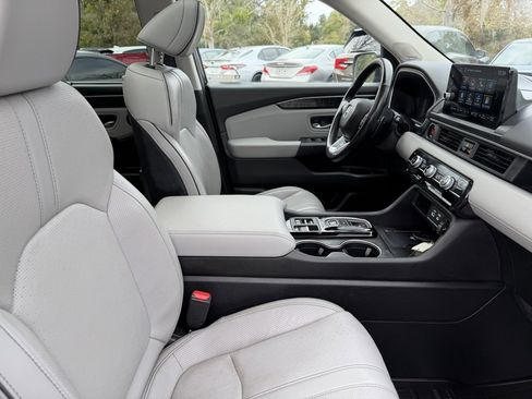 Certified 2023 Honda Pilot Elite image 11