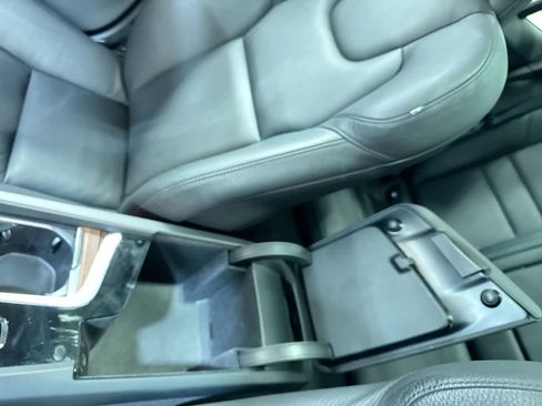 Used 2025 Volvo V60 B5 Cross Country Plus image 29