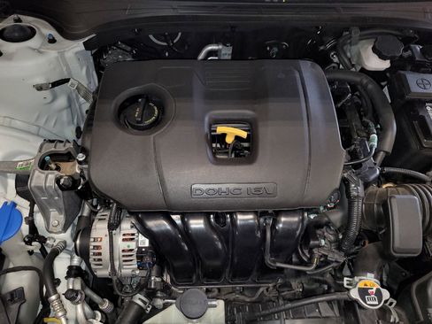 Used 2024 Kia Forte LXS w/ LXS Technology Package FWD image 30