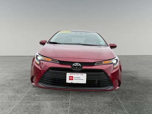 Used 2025 Toyota Corolla LE image 8