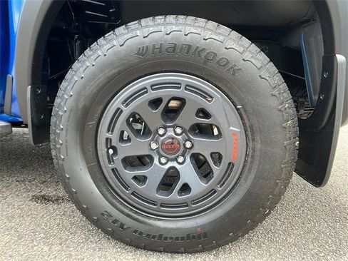 New 2025 Nissan Frontier PRO-4X image 19