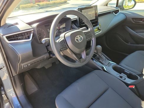 Used 2025 Toyota Corolla LE image 15
