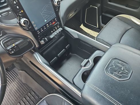 Used 2022 RAM 2500 Laramie AWD/4WD image 30