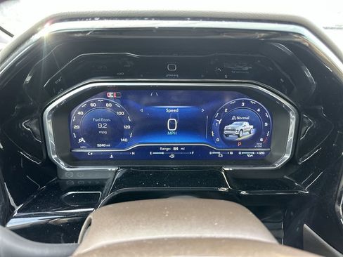 Used 2024 Chevrolet Silverado 1500 LT w/ Leather Package image 15