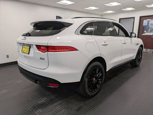 Used 2020 Jaguar F-PACE Prestige image 4