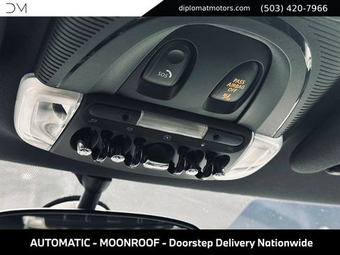 Used 2019 MINI Cooper 4-Door Hardtop w/ Signature Upholstery Package FWD image 36