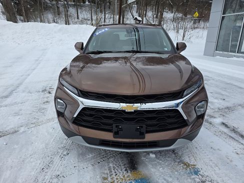 Used 2023 Chevrolet Blazer LT w/ Driver Confidence Package image 2