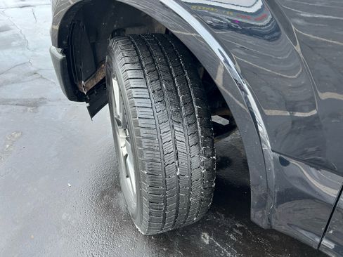 Used 2017 Ford F150 Limited image 34